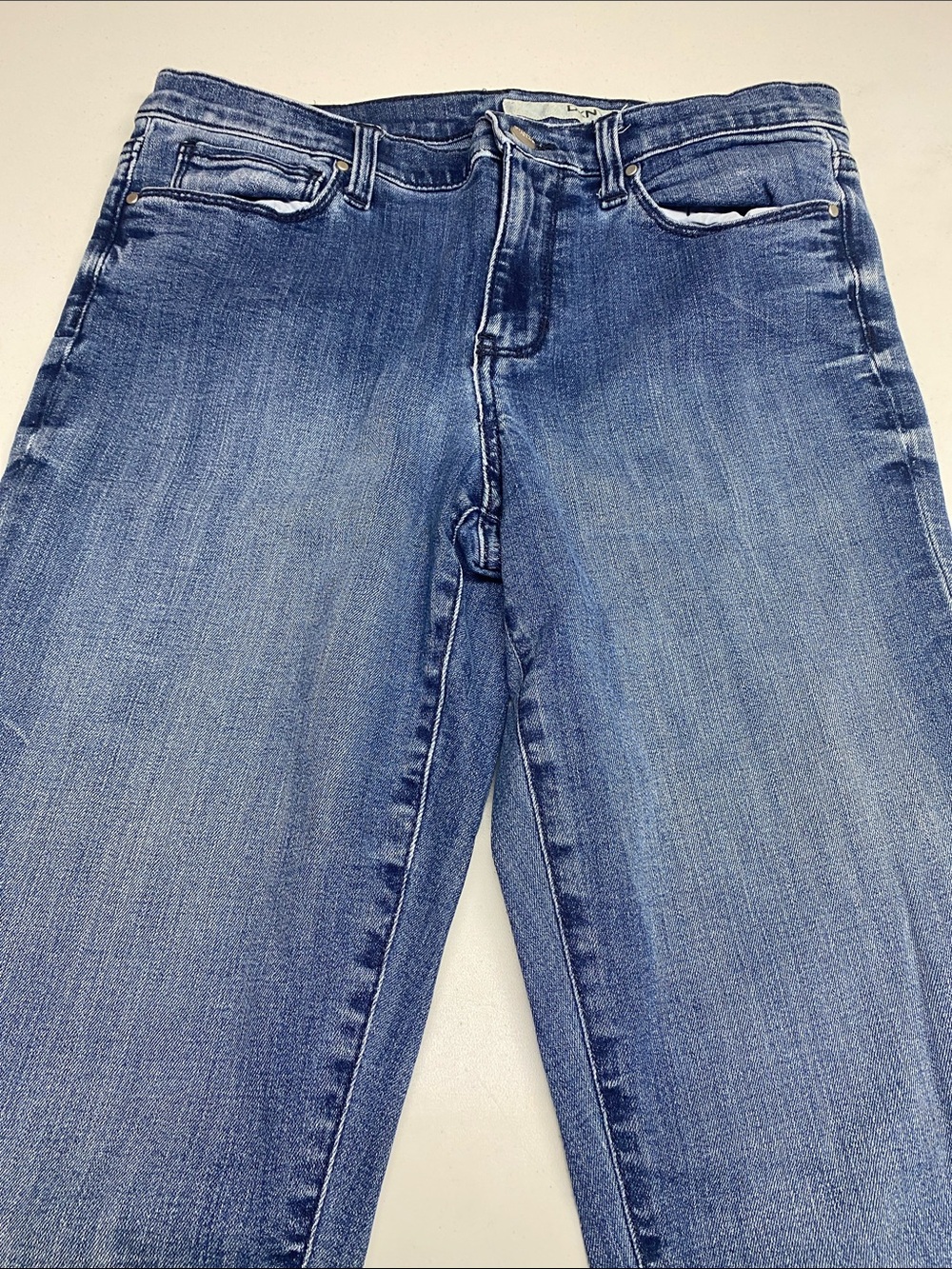 DKNY Women's Blue Skinny Jeans — Washed Indigo